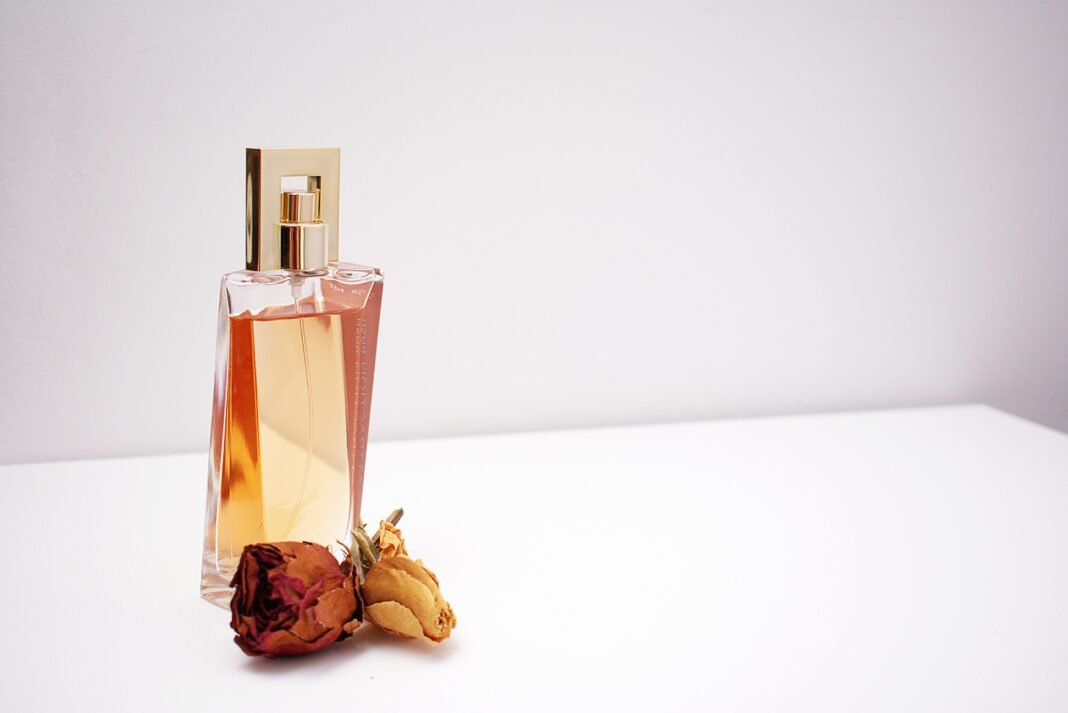 Perfumes with Citrus Notes for a Fresh Feel: Best Fresh Fragrances Guide Perfumes with Citrus Notes for a Fresh Feel: Best Fresh Fragrances Guide